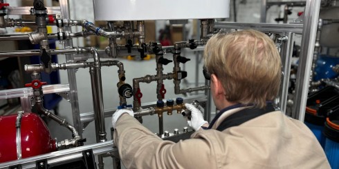 Как установить и подключить насосную группу быстрого монтажа